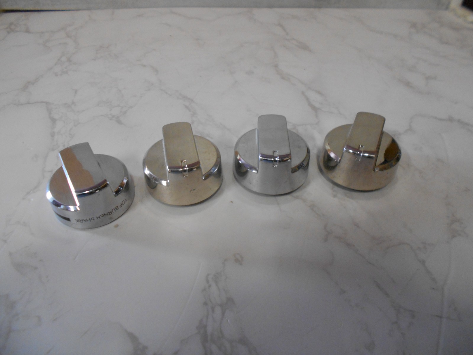 *4 RV SUBURBAN GAS RANGE KNOB BURNER KNOB COOKTOP REPLACEMENT KNOB FREE SHIP