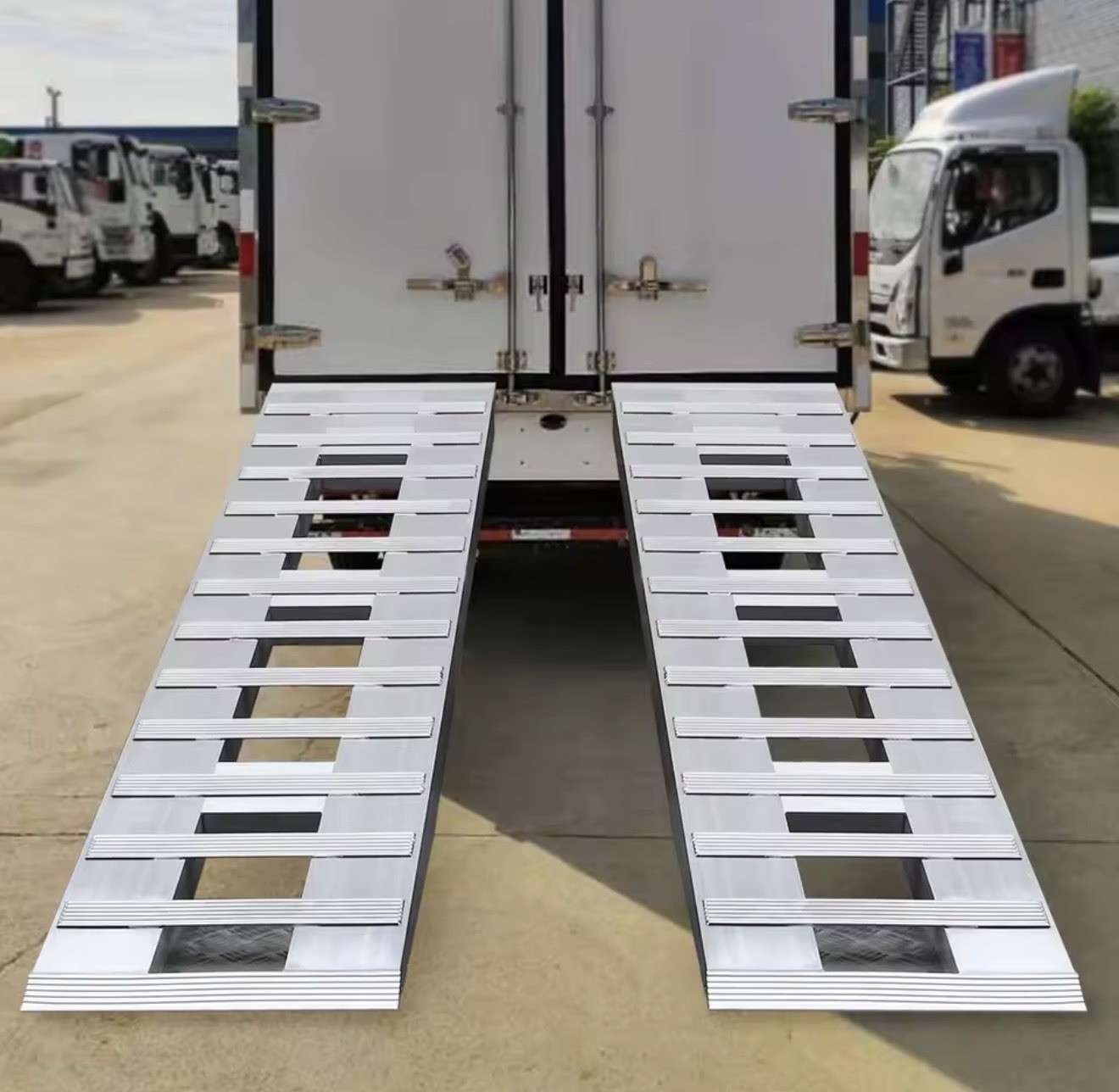 2pcs Aluminum Trailer Ramp 72*15in 3.08t/6800lbs Truck Car Auto Trailer Ramp