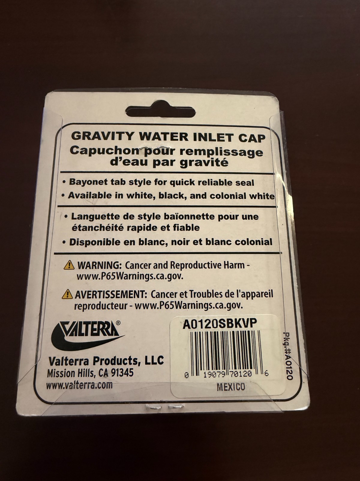 Valterra A0120SBKVP Carded Gravity Water Inlet Cap, Black