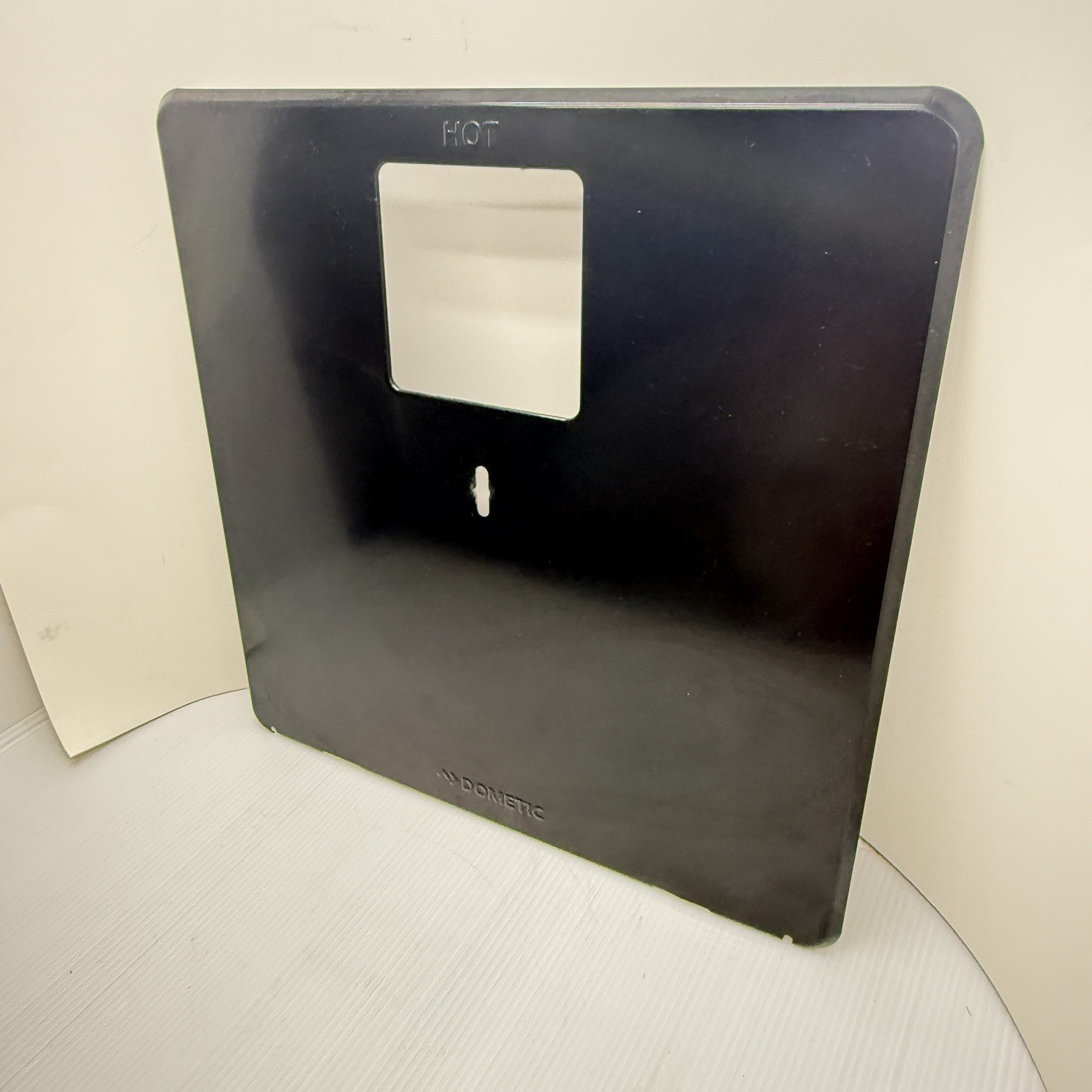 Dometic RV Water Heater Access Door 94010 6 Gal WH-6GEA WH-6GA Black Latch