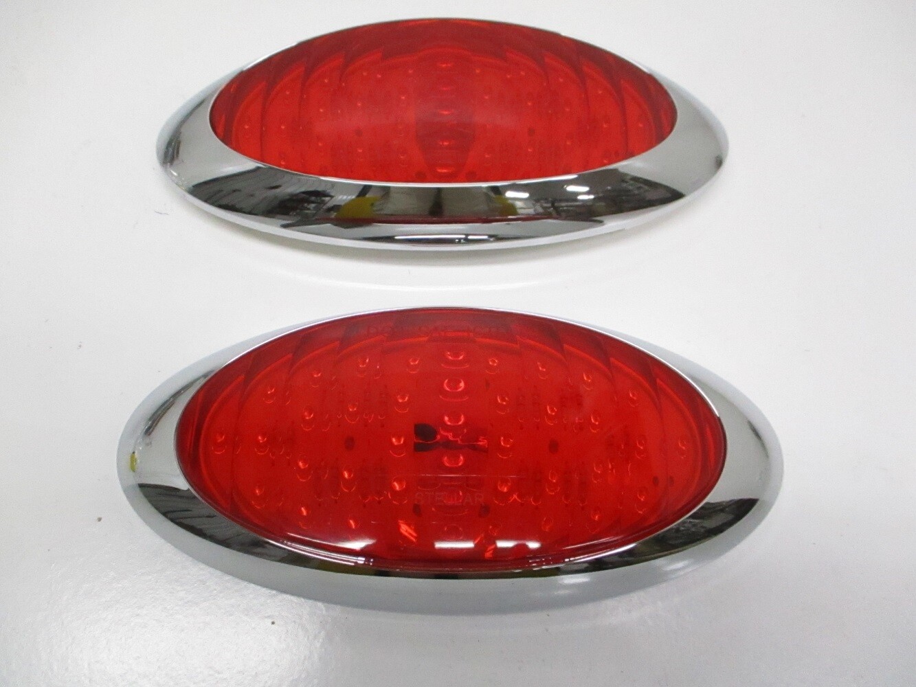 8″ Bright Oval Red LED RV Camper Trailer Turn Brake Tail Lights / Chrome Trim