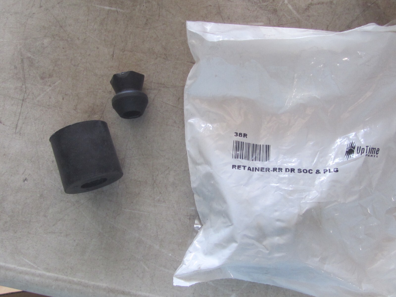 NEW DH38R Trailer Door Holder with 1 Inch Plastic Stem and Rubber Socket