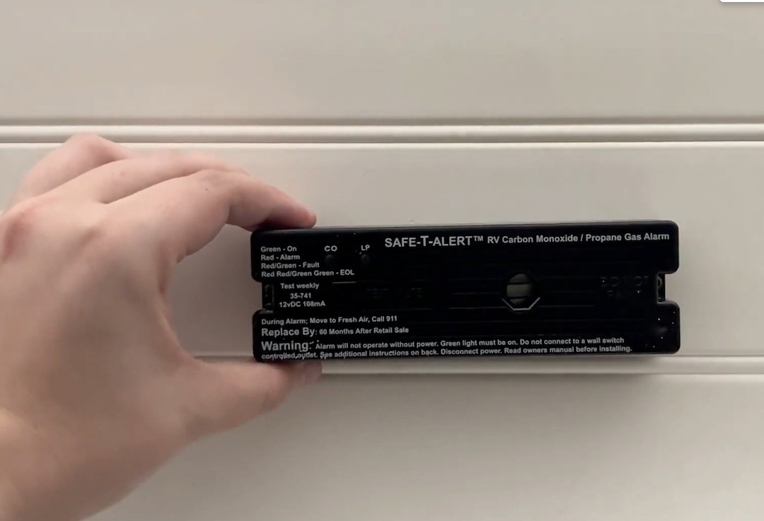 MTI Industry 30-441-P-BL Safe-T-Alert ™ LP & CO ALARMS & DETECTORS RV