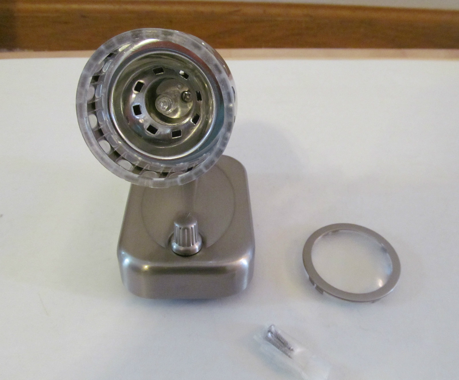 RV Boat 12V Nickel Halogen Berth Reading Light On/Off Switch Sculpted Cut-Outs