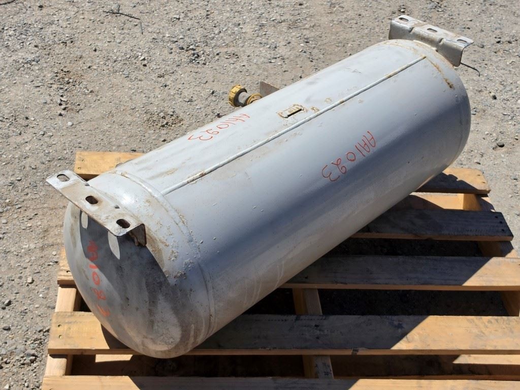 USED MANCHESTER 24.2 Gallon PROPANE TANK 06 Fleetwood Southwind RV Ship los ange