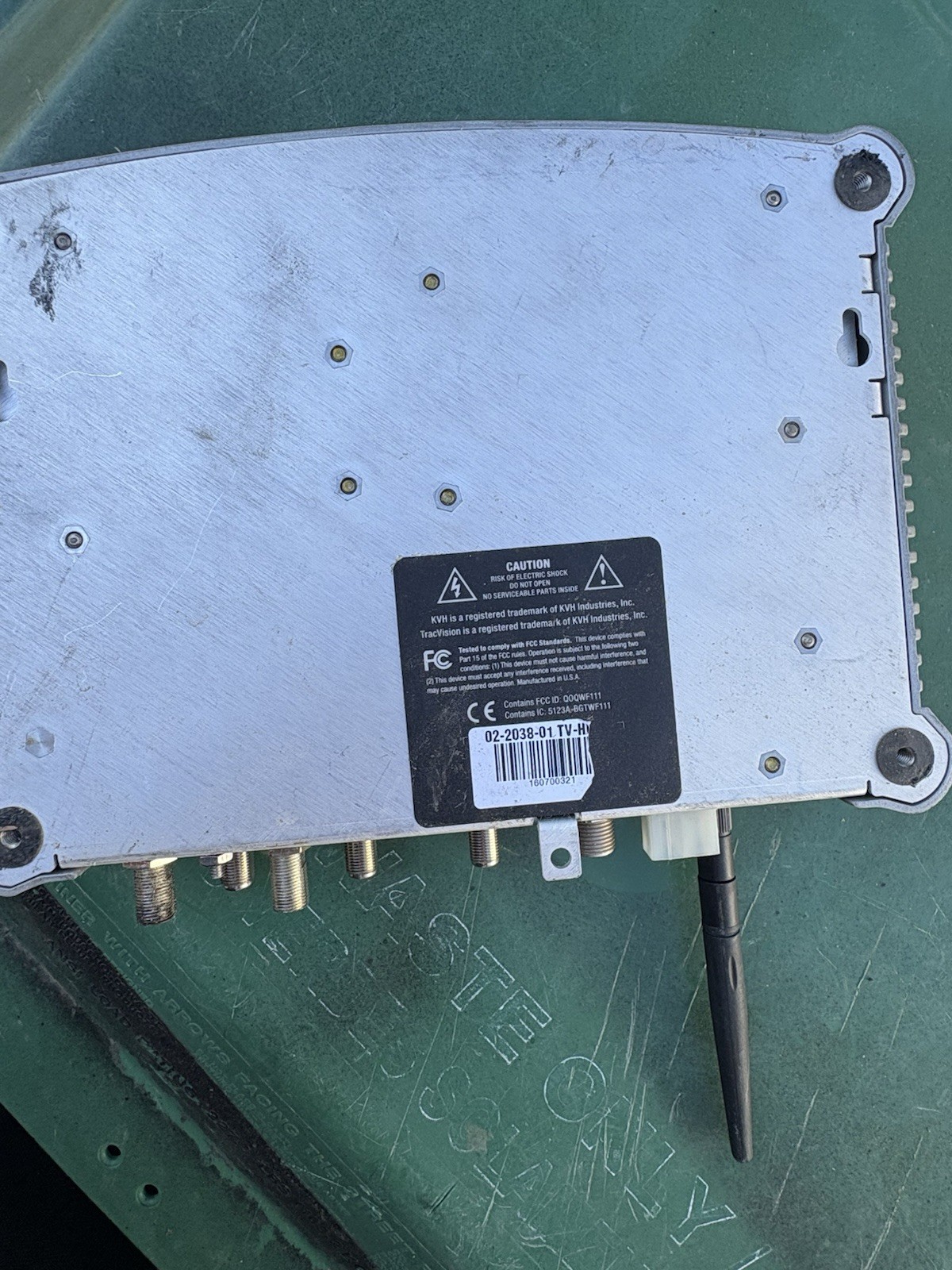 Trac Vision RV1 RV Satellite System for Parts Or Repair