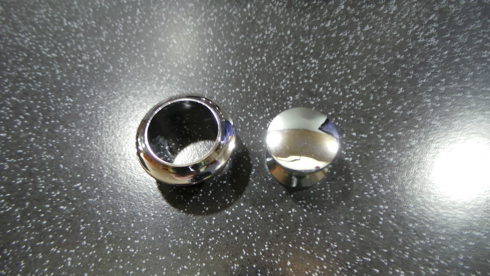 2X PUSH BUTTON CATCH LOCK LATCH KNOB DRAWER & CUPBOARD DOOR MOTORHOME CARAVAN