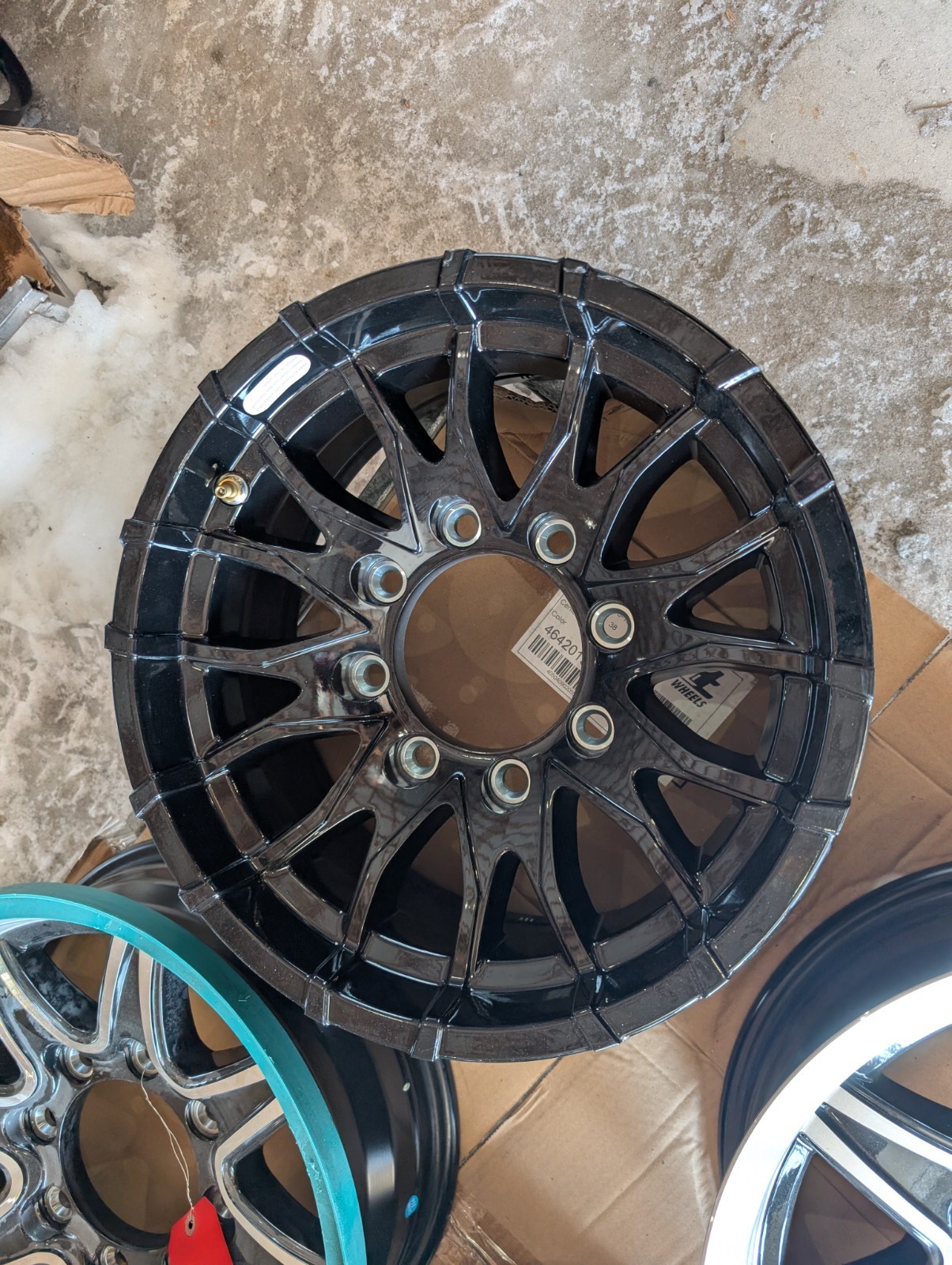 16″ 8 LUG ALUMINUM TRAILER WHEEL 8-LUG ON 6.5 INCHES – Black