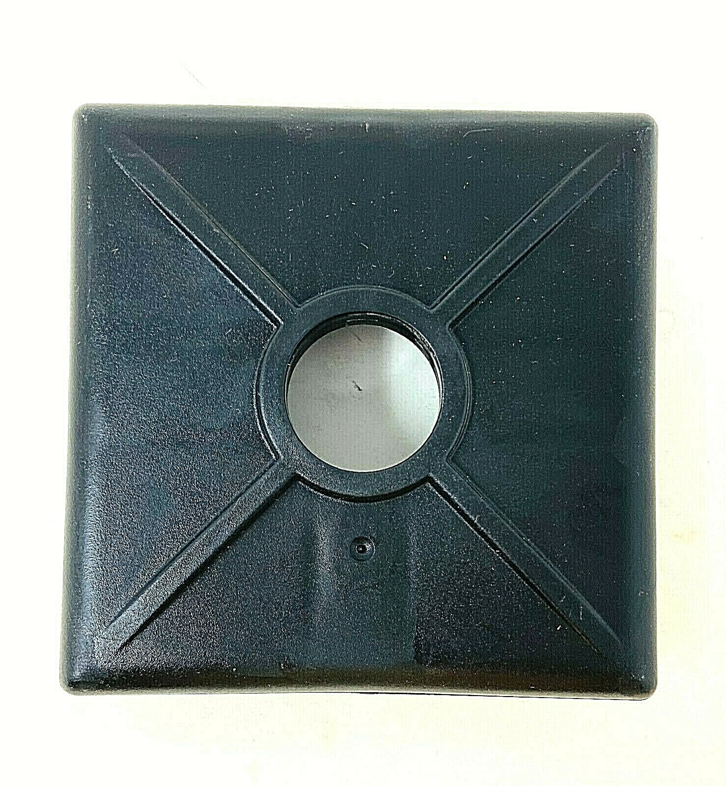RV – 1 Camco Bumper Plug / Cap, Fits 4″ Square Bumper