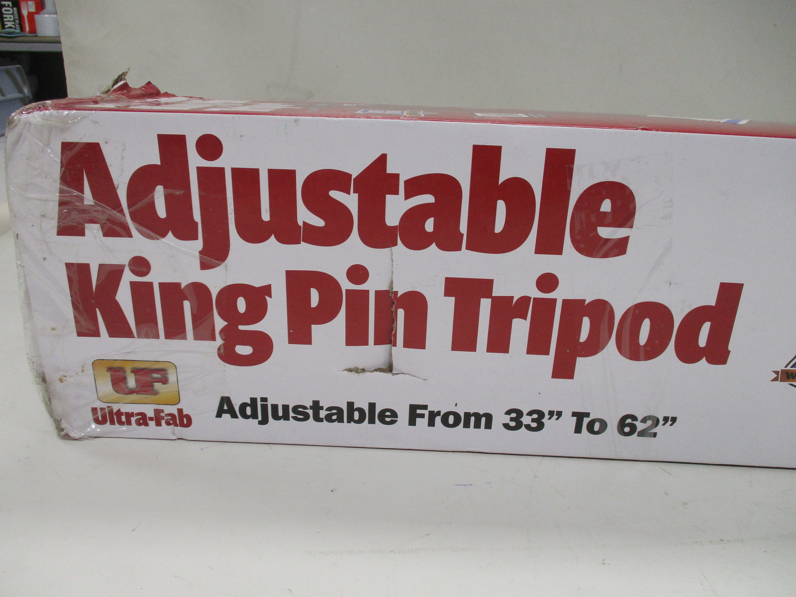 ULTRA-FAB 33″ TO 62″ ADJUSTABLE KING PIN TRIPOD STABILIZER 1200 LBS 19-950600