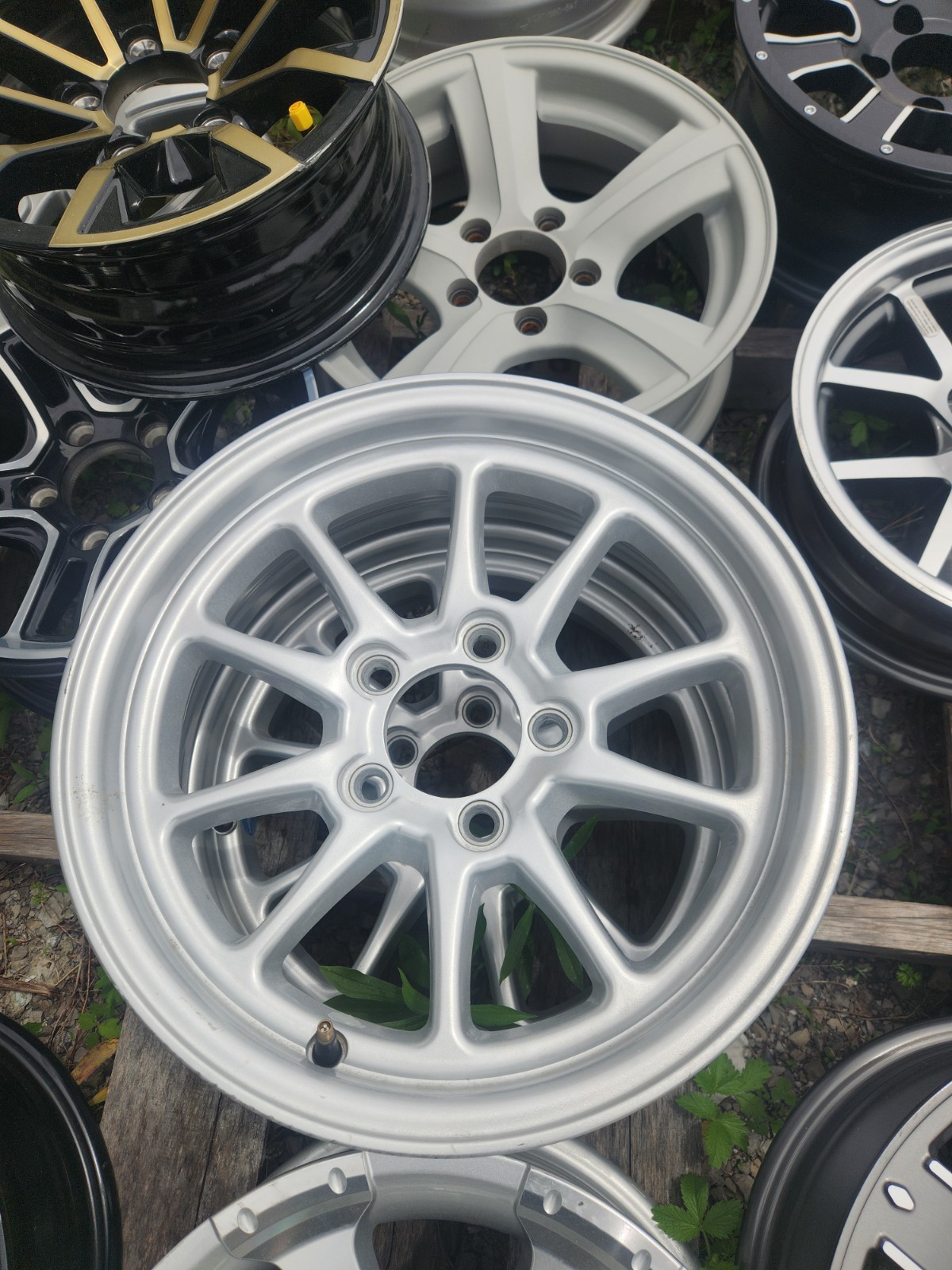 15″ ALUMINUM TRAILER WHEEL 5-LUG ON 4.5 INCHES – Gray