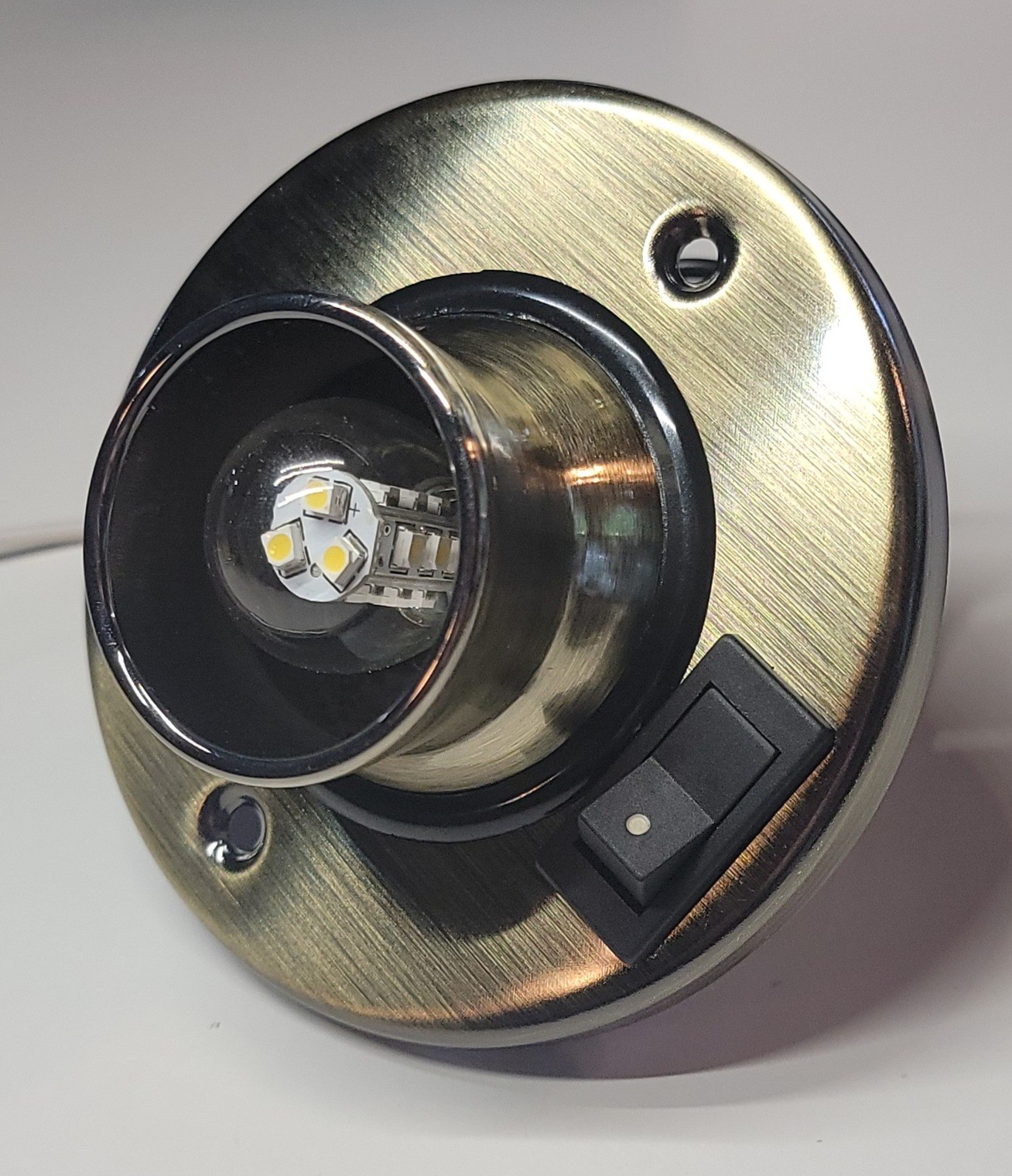 NEW RV 12 VOLT DIRECTIONAL READING LIGHT ANTIQUE BRASS w/ SWITCH LED 12V L8022