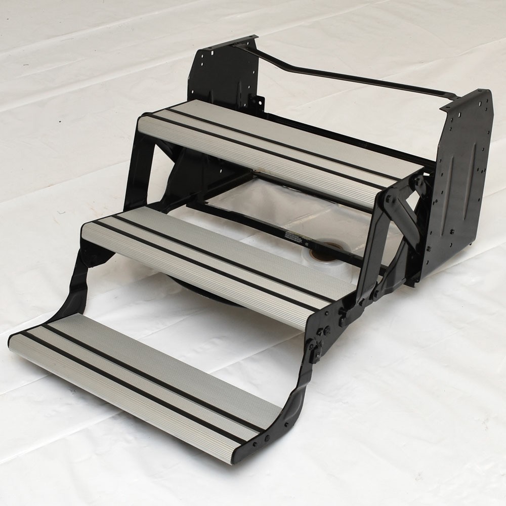 Lippert RV Alumi-Tread Manual Entry Triple Step 24 Inch 300 LB 432696