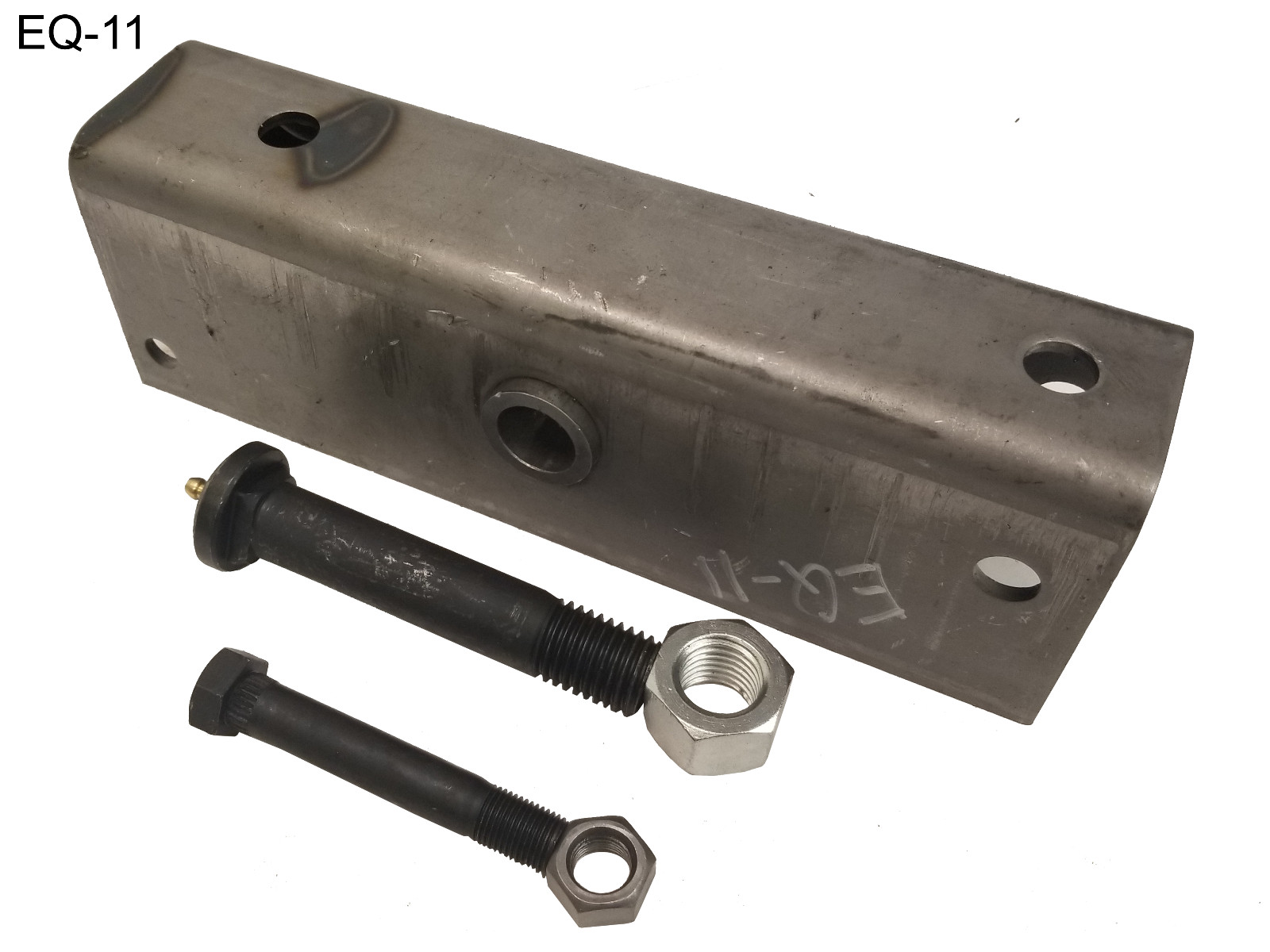 Equalizer for 2″ Wide Slipper Springs 11″ Long 7/8″ Center Hole W/ Nuts & Bolts