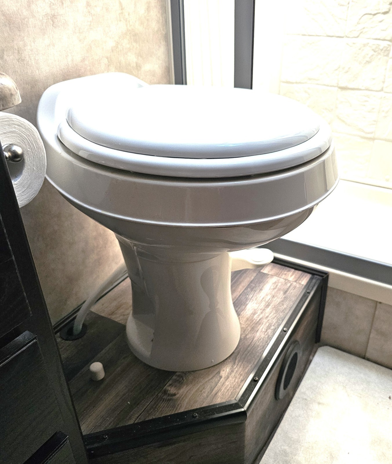 Dometic 300 Series Standard Height RV Toilet, White, Used