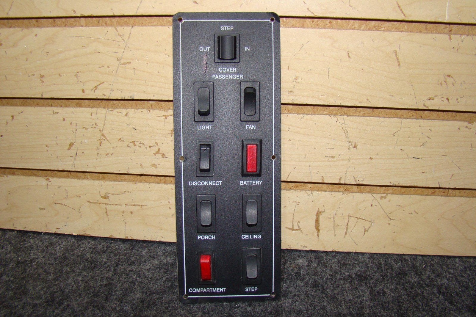USED RV JRV SWITCH PANEL A3243BL