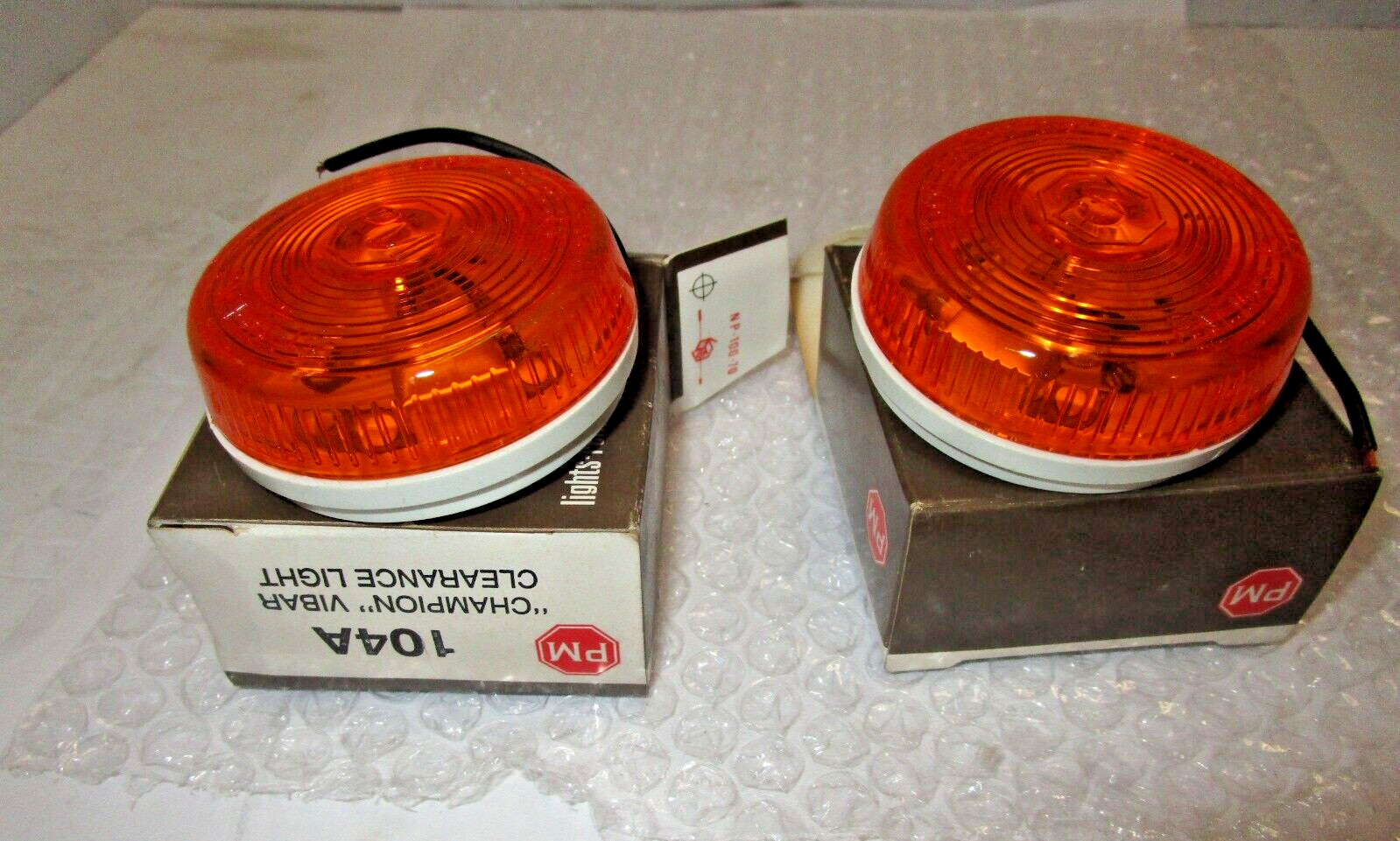 Lot Of 2, Peterson Round 2-1/2 Inch Sidemarker Clearance Light M104A