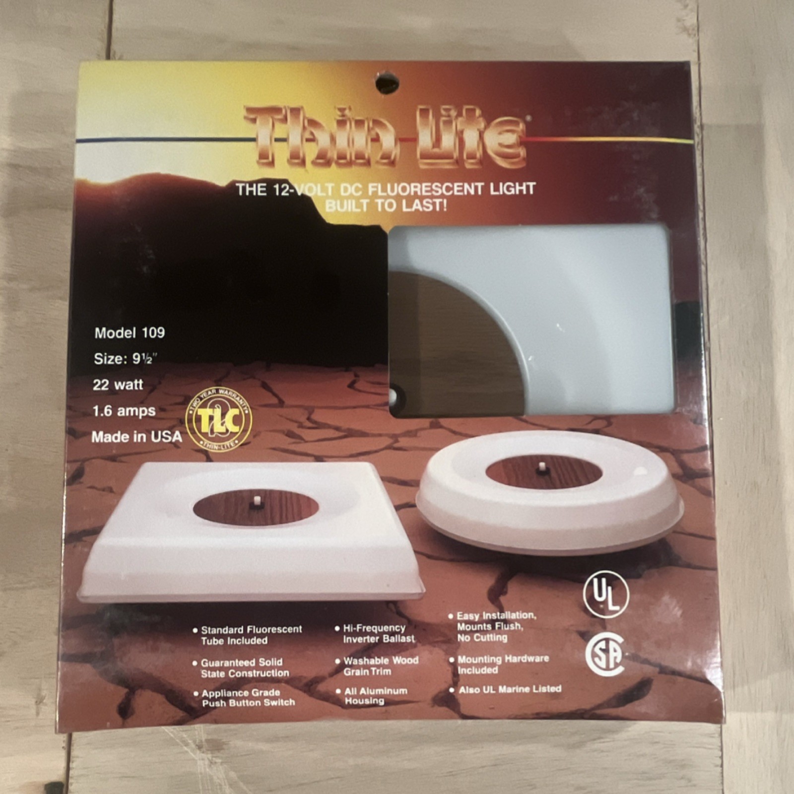 Thin Lite Model 109 Square, Vintage Camper Lighting, 12V, Fluorescent NIB