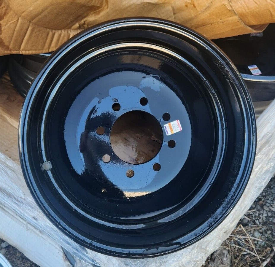 17.5″ 8 LUG STEEL TRAILER WHEEL 8-LUG ON 6.5 INCHES – Black