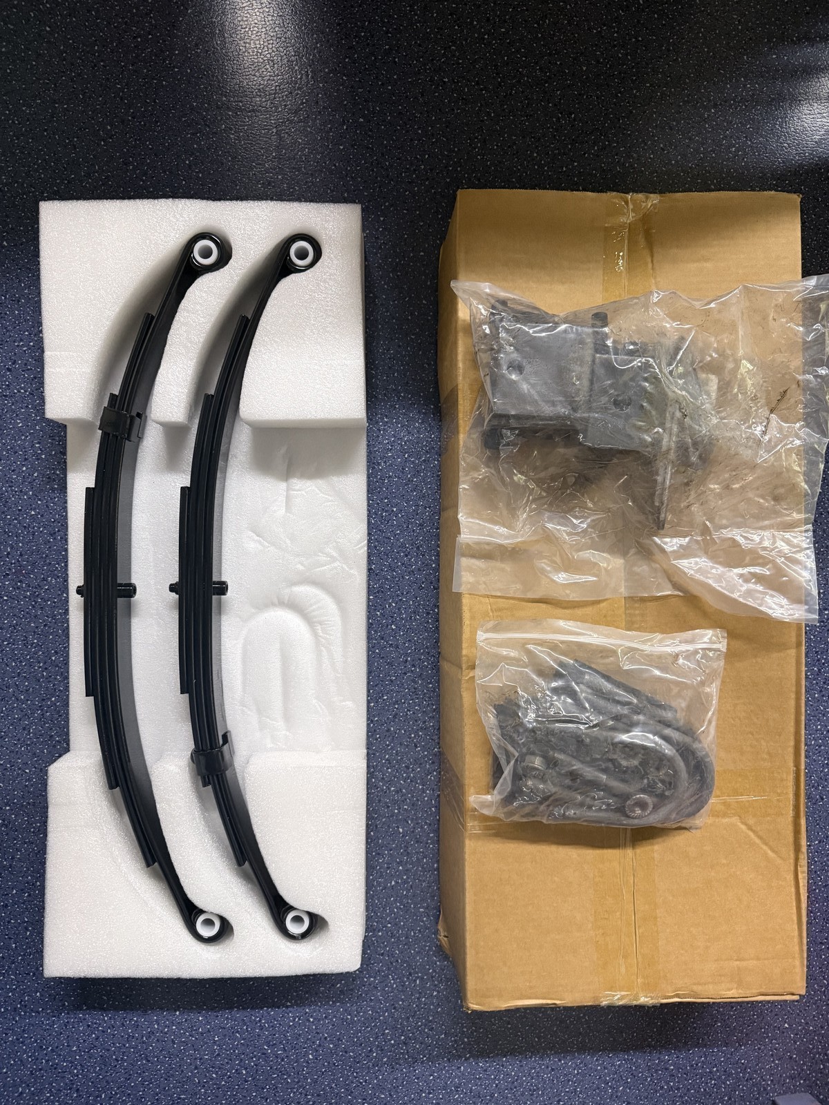 For 3500lb Single Trailer Axle Suspension Kit Leaf Spring U-bolt & Hanger /