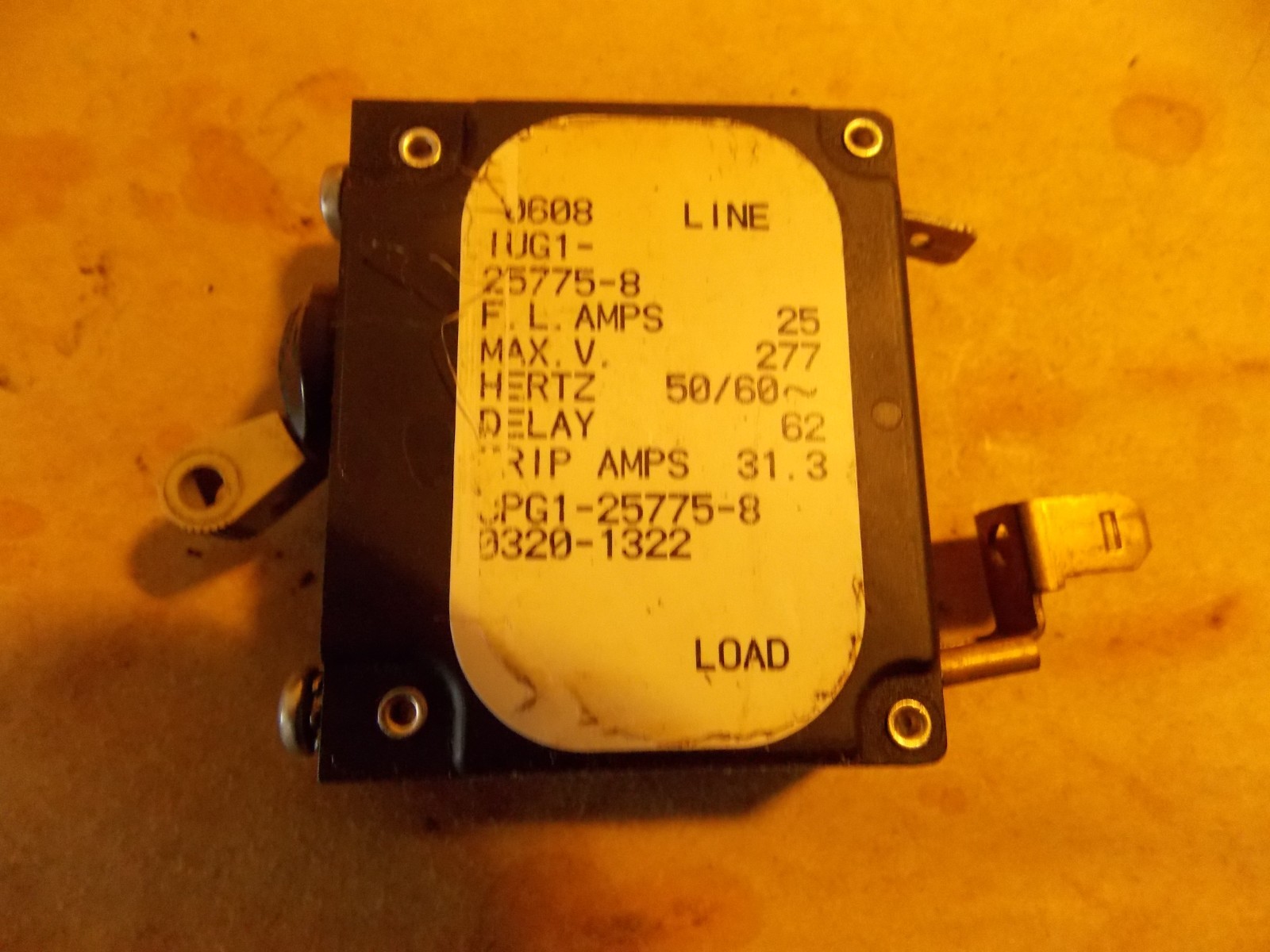 Onan Microlite Rv 2800 2.8KV Circuit Breaker – 25 Amp
