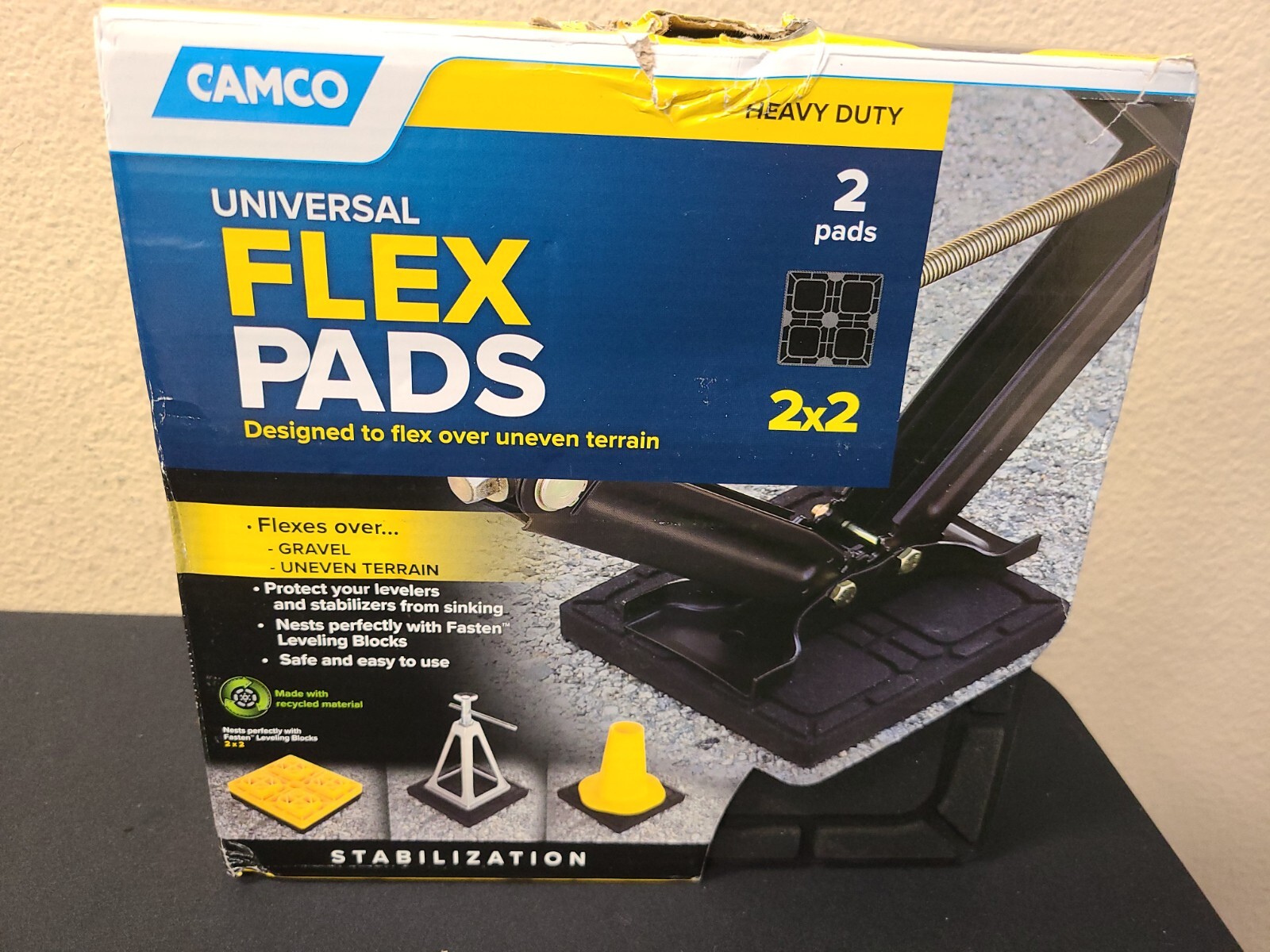 Camco 44600 Universal Flex Pads for Leveling Blocks Universal Fit – 8.5” X 8.5”