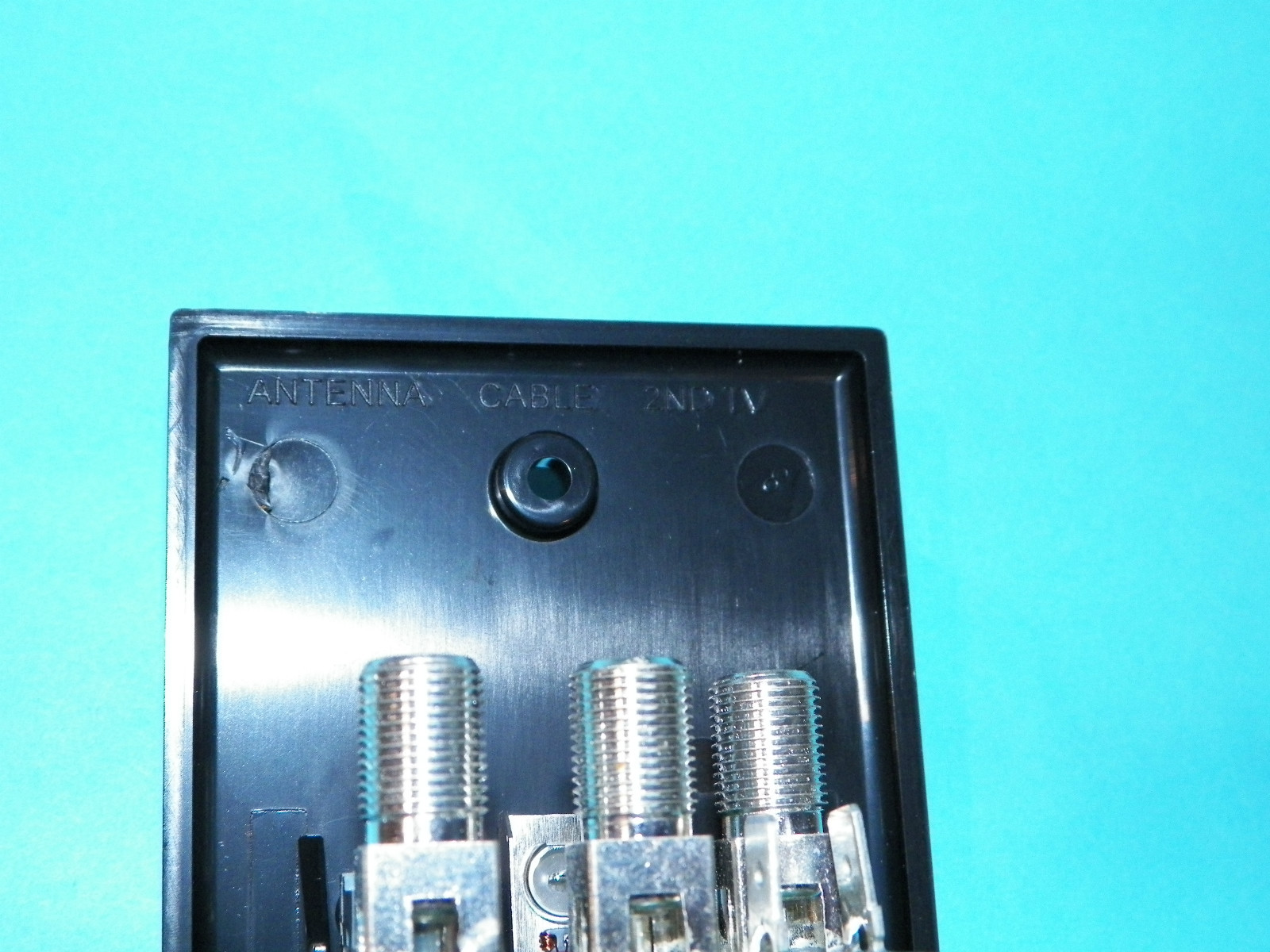 *NEW* 12V BLACK ANTENNATEK WALL PLATE CABLE TV POWER SUPPLY WITH SPLITTER ON OFF