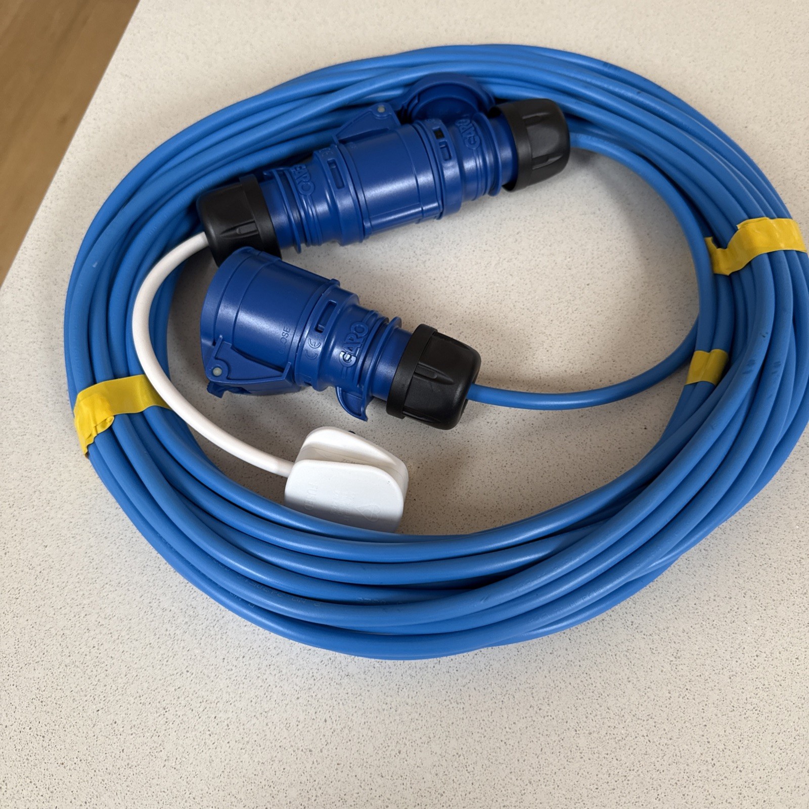 TOP QUALITY 25M Caravan Camping Hook Up Cable 16A Lead Mains Plug Adaptor CMP5&6