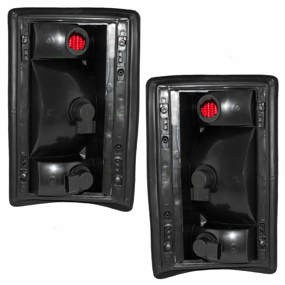 REXHALL VISION 2000 2001 PAIR TAIL LAMP LIGHT TAILLIGHTS REAR W/GASKETS RV