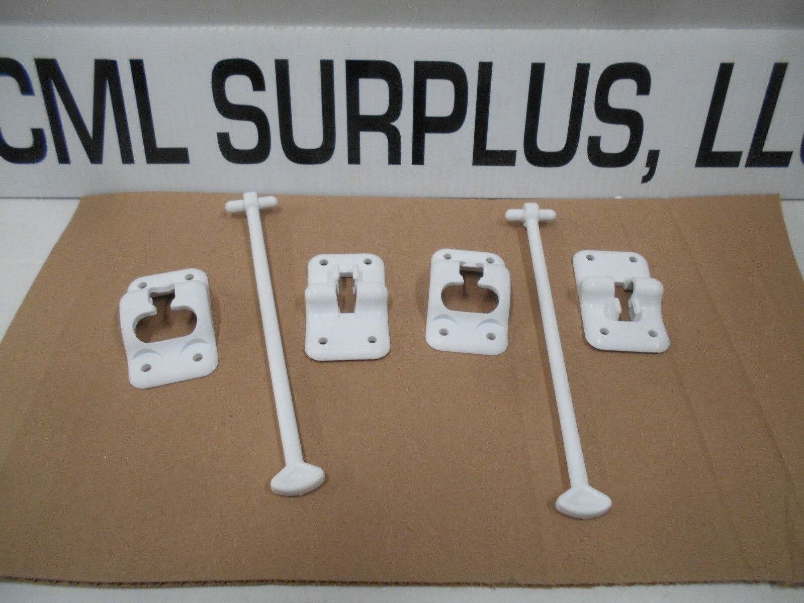 *SET OF 2 RV 6″ ENTRY DOOR CATCH HOLDER WHITE FREE SHIPPING