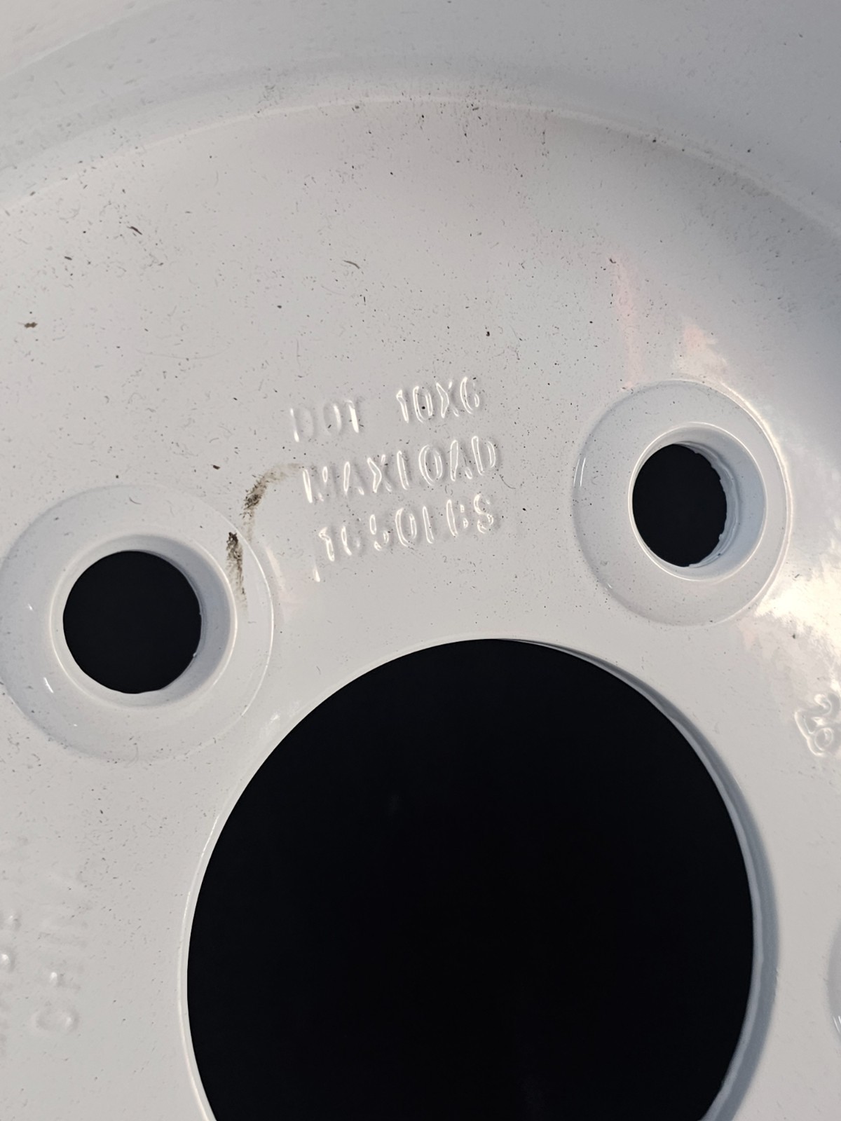 (QTY 2) WANDA Trailer Tire Assembly 20.5×8-10, 205/65-10 White Wheel Rim 5 Lugs