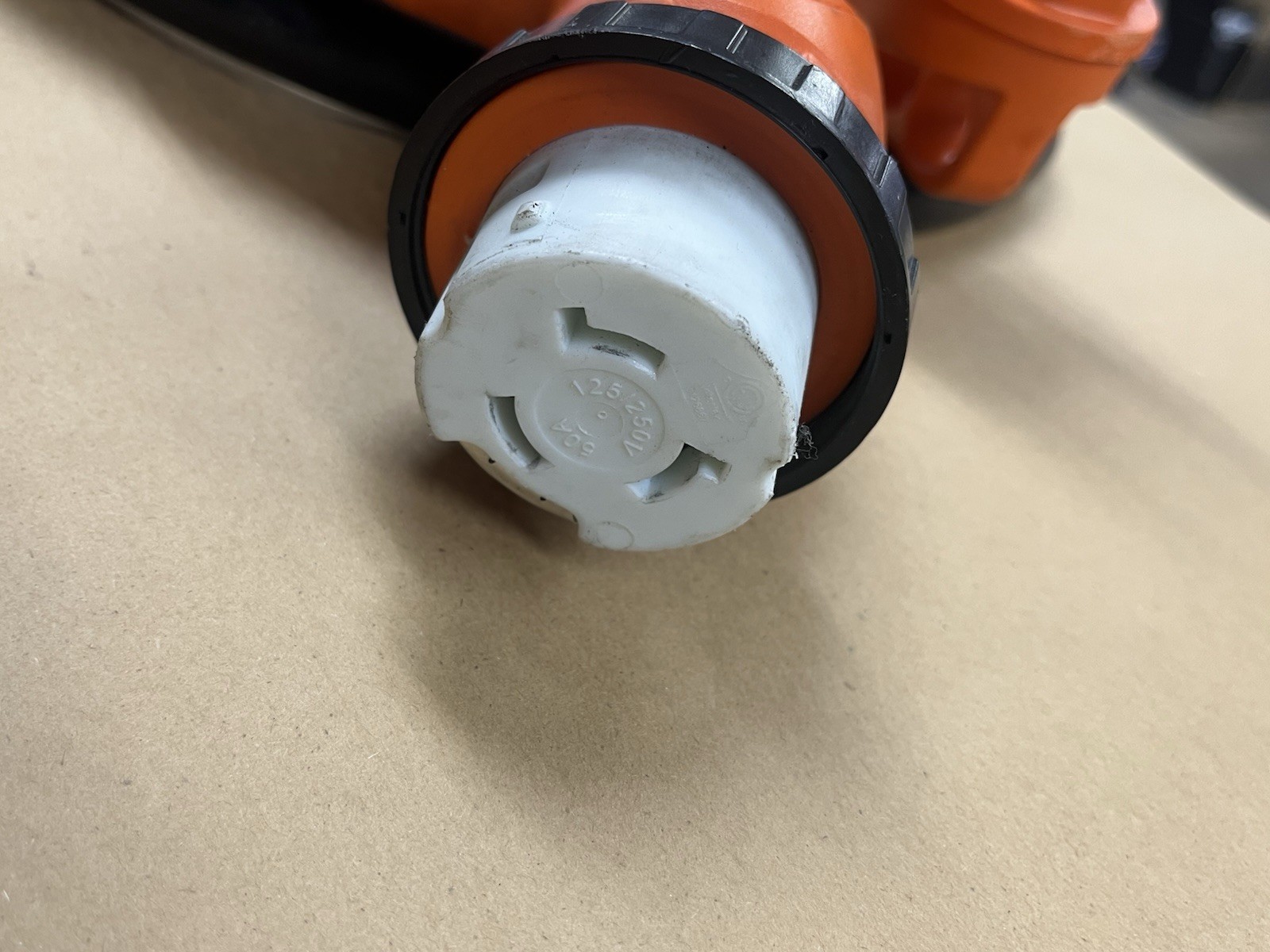 RV Electrical Adapter Cord Everdevelop Electric Appliance Co. used