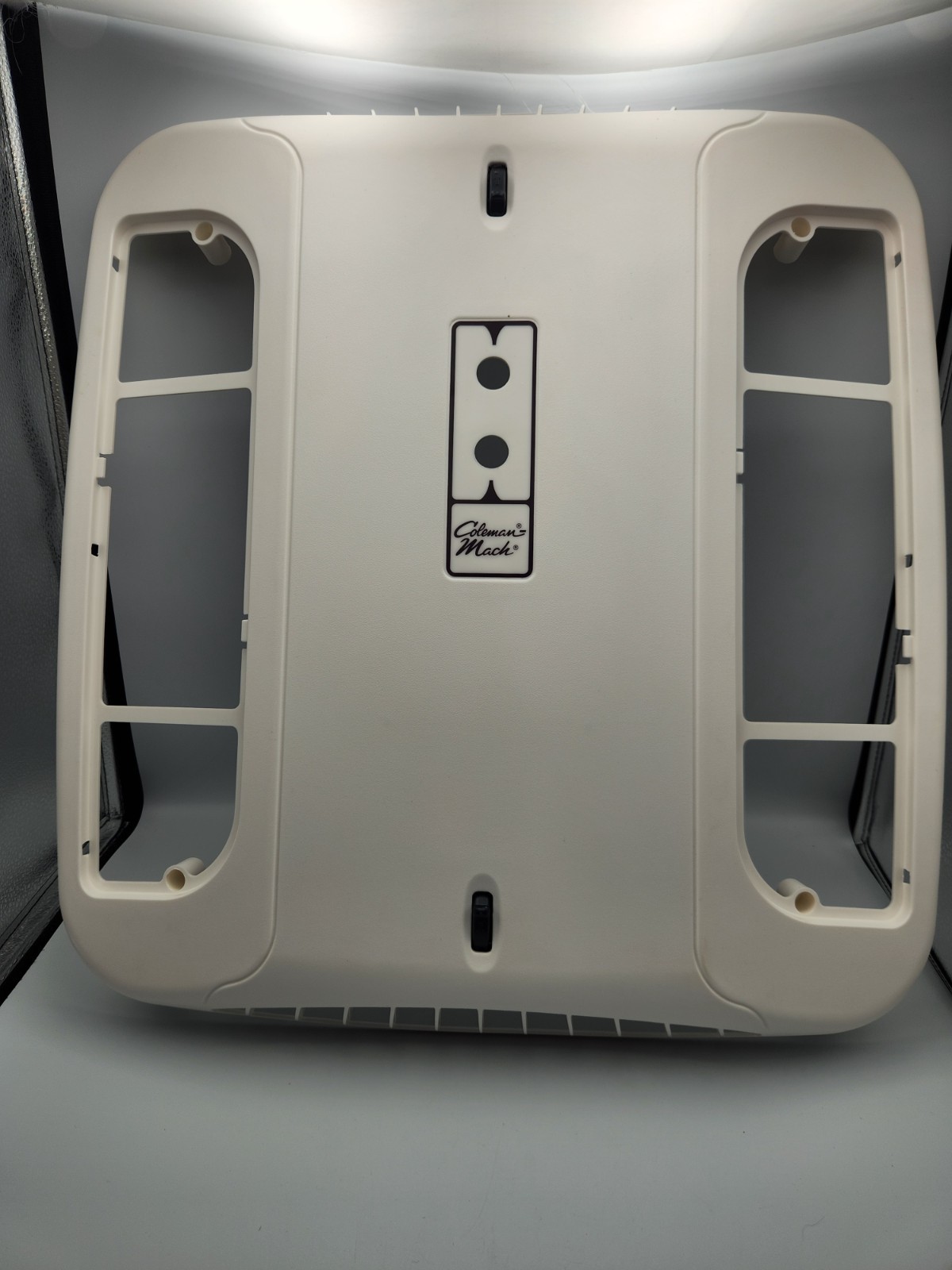 AIRXCEL 9430-391 Manual Controls Ceiling Assembly White Shroud Only NOS – A5