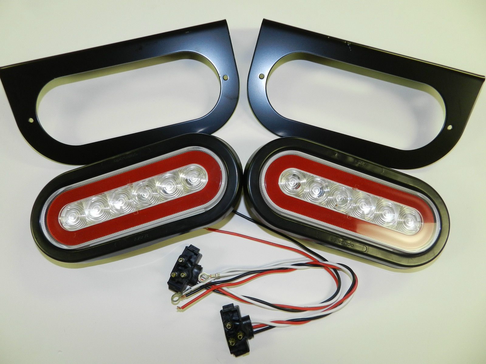 6″ Oval S/T/T Red 22 LED Truck Trailer Brake Light W/ Clear Lens & Mounting Kit