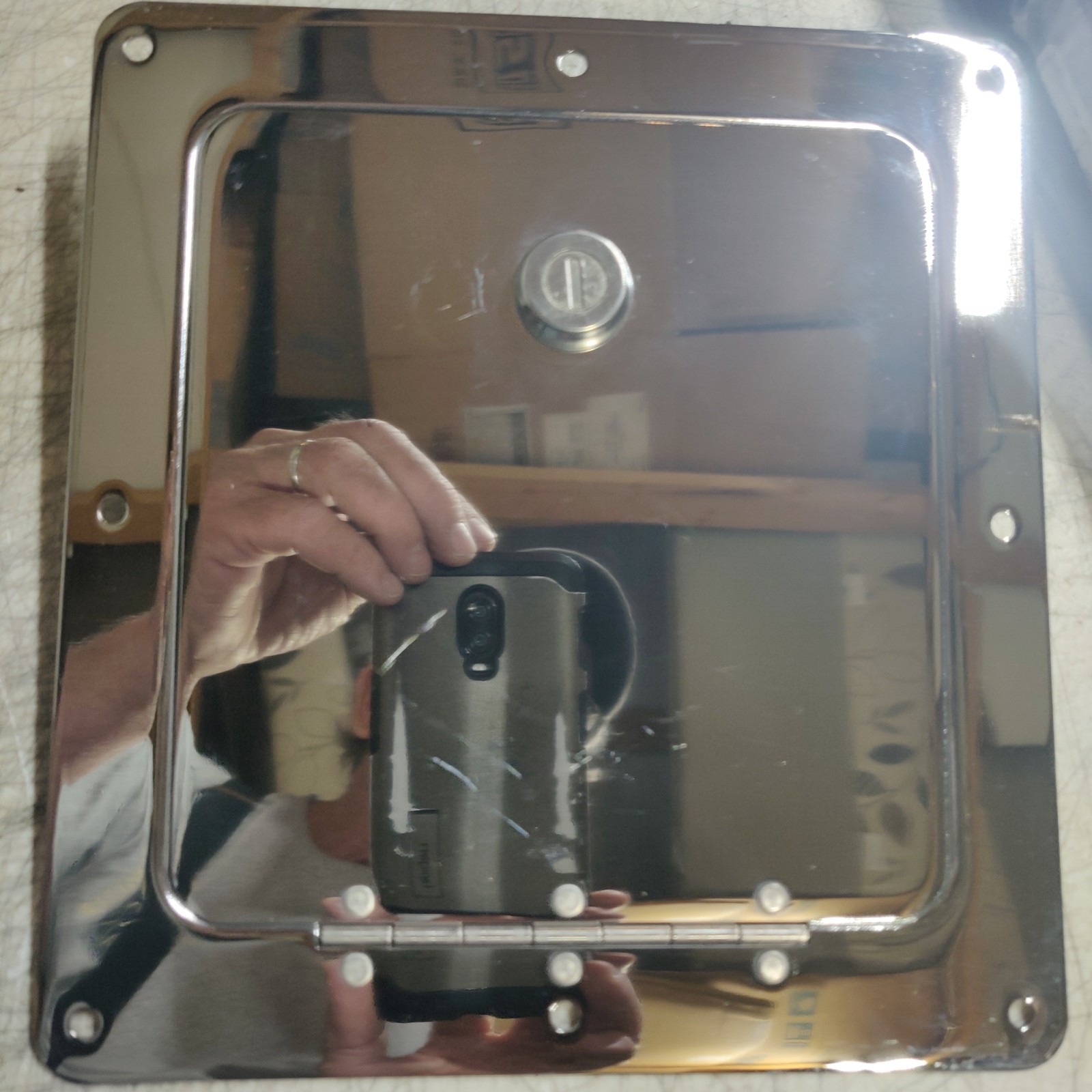 A.L. HANSEN CHROME HATCH COVER FUEL DOOR LOCK/KEYS 8″ X 7.5″ RV CAMPER BUS