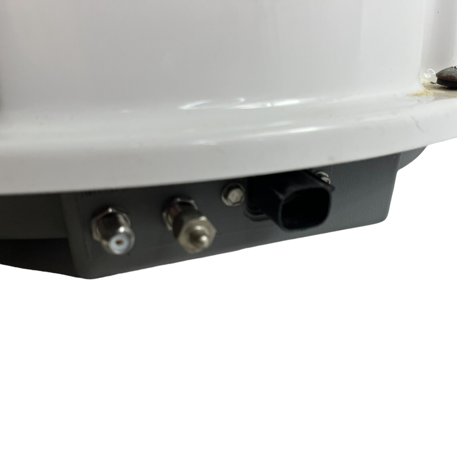 Winegard Carryout White Automatic Portable Satellite Antenna Selling As Is