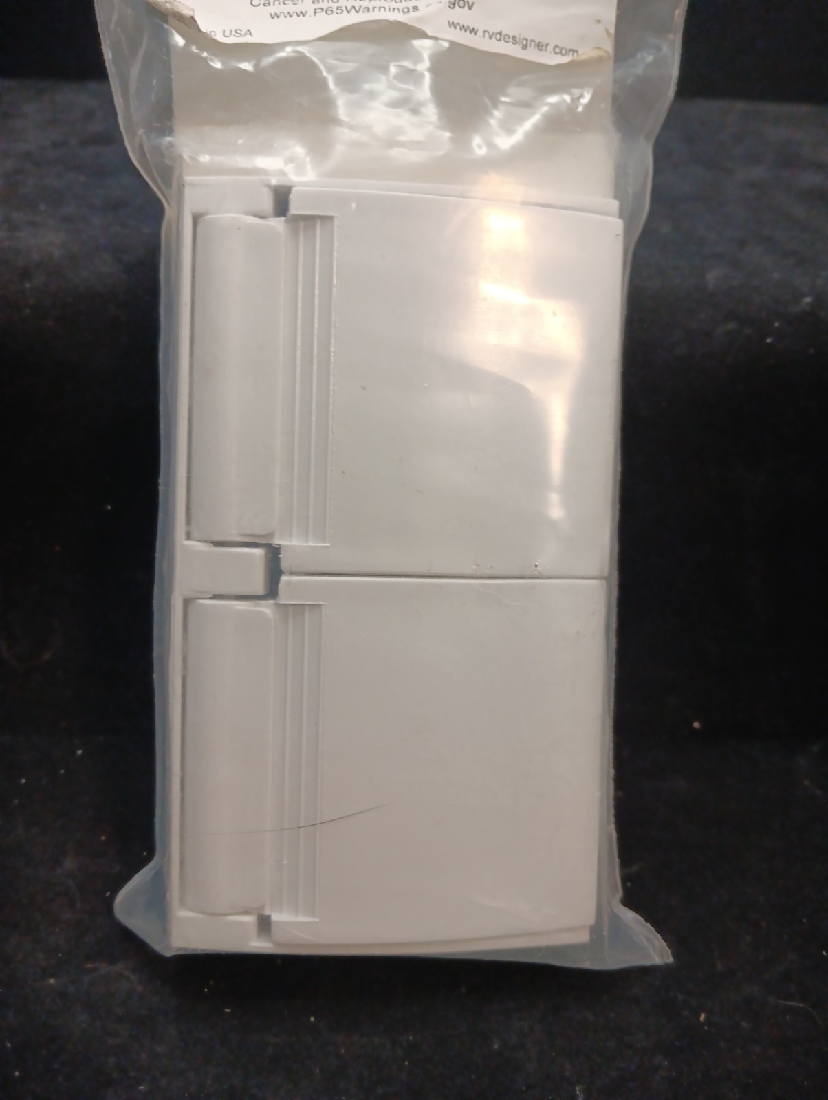 RV Designer E365 Snap Cover Outlet Plate, Weatherproof White. New