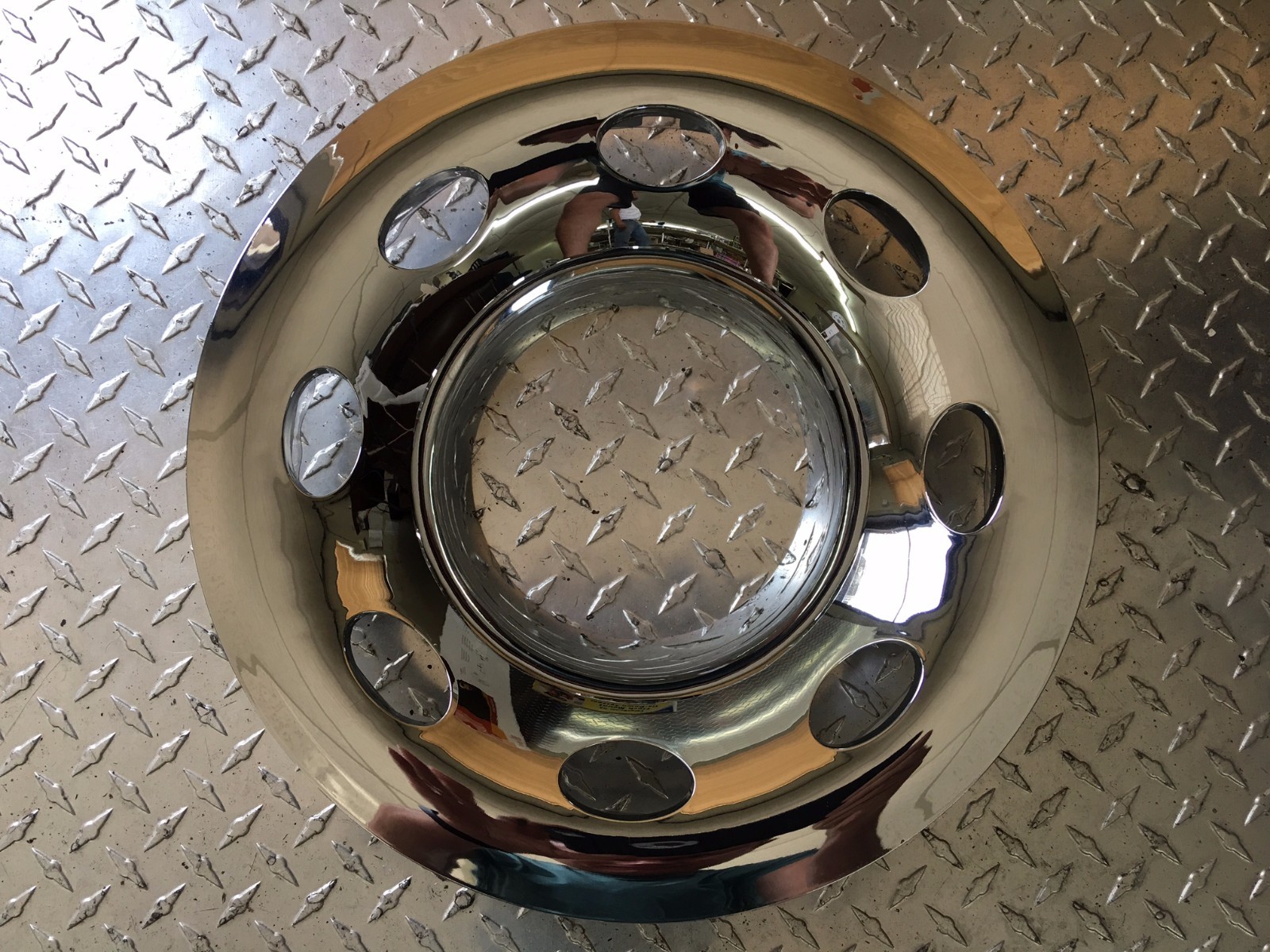 (1) 14″ 5×4.5″ BP Chrome Trailer Wheel Hub Cap Rim Covers QT544CLO