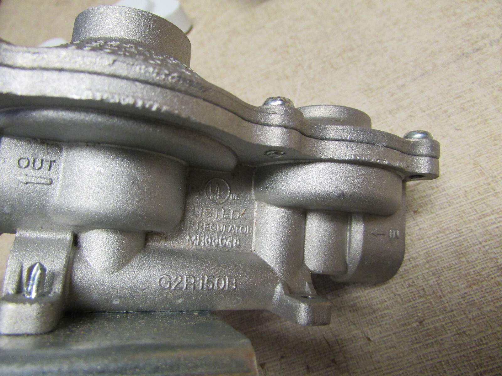 Flameking G2R150B 2-Stage Propane Gas Regulator LP with Rain Cover