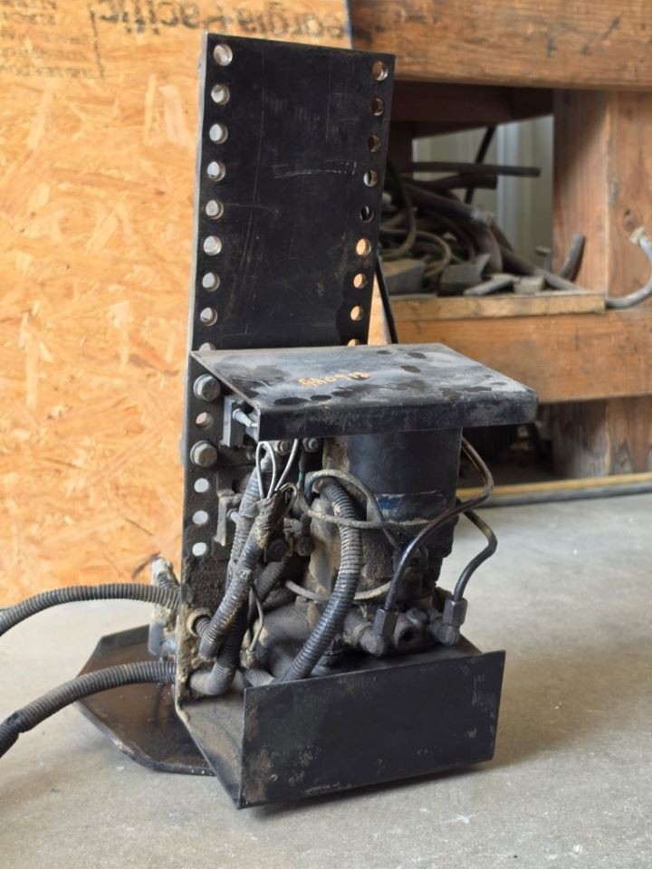 USED Set BIGFOOT Leveling QUADRA JACKS from 99 Gulfstream Tourmaster SHIP Los An