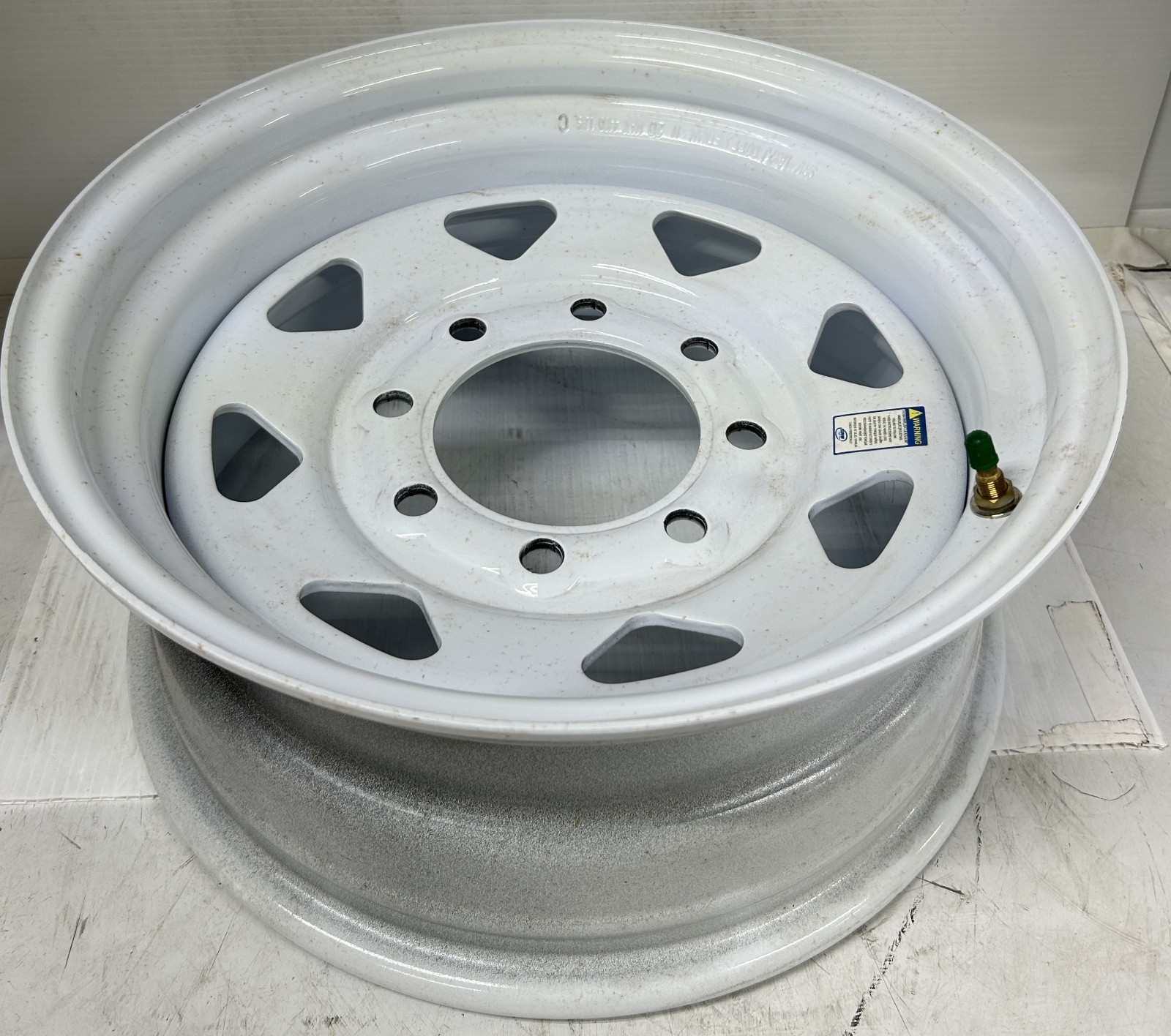 16×7 Inch 8 Lug White Spoke Heavy duty Trailer Wheel HD 16865WS 4400 LR