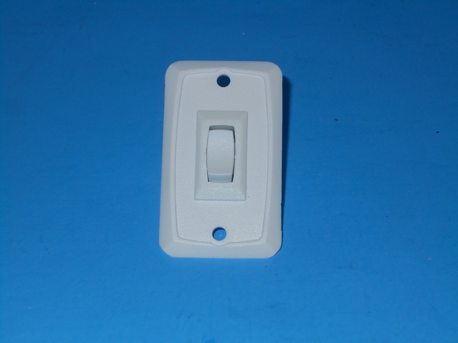 *SIGMA ON/OFF SWITCH WHITE 3 PRONG 20 AMP 14 VDC FREE SHIPPING