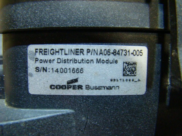 USED RV Freightliner POWER DISTRIBUTION P/N: A06-84731-005 Bussman