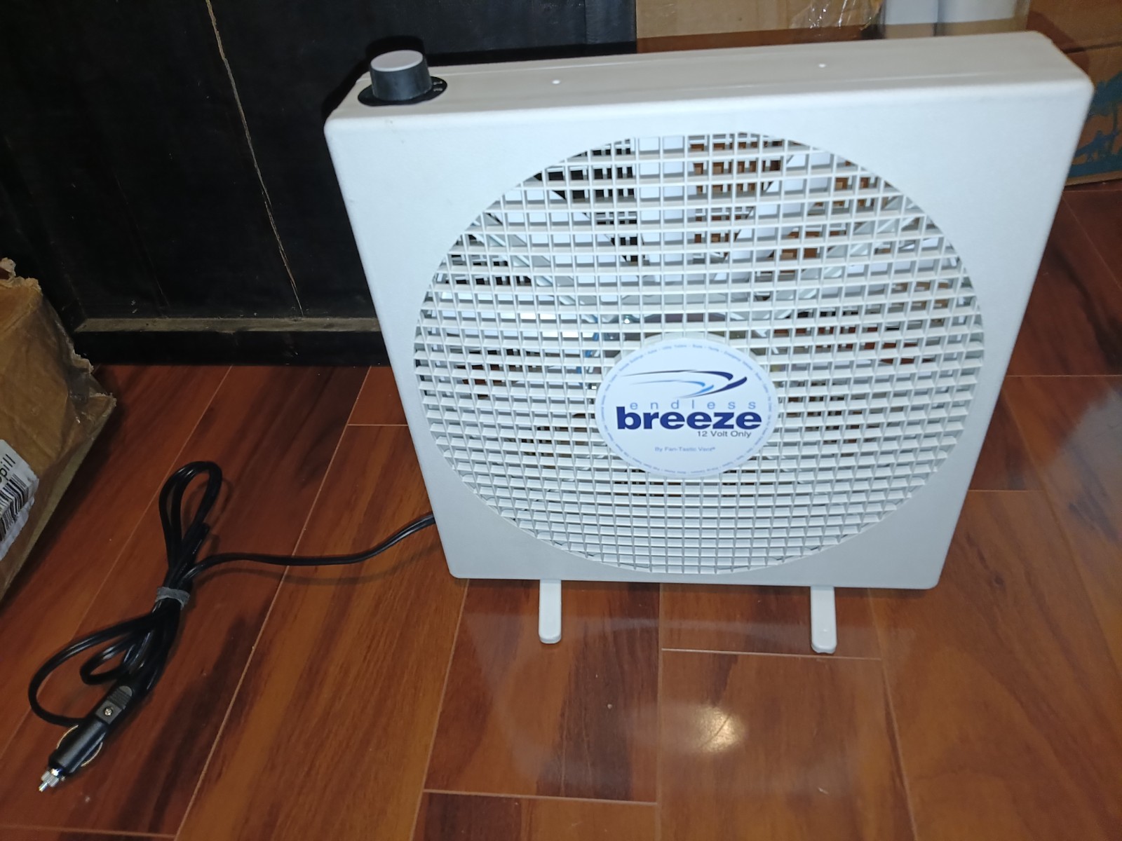 Endless Breeze Travel Box Fan 12 Volt Fan-Tastic Vent Van Car Truck RV Boat Camp