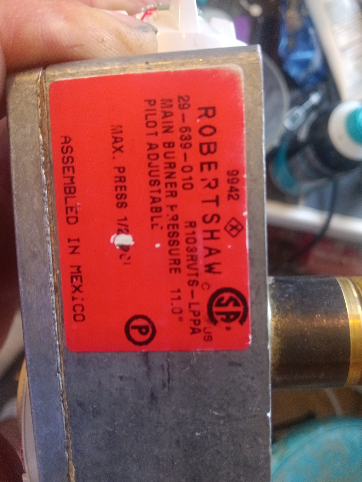 RobertShaw 29-639-010 RV Water Heater Valve R103rvt6-lppa