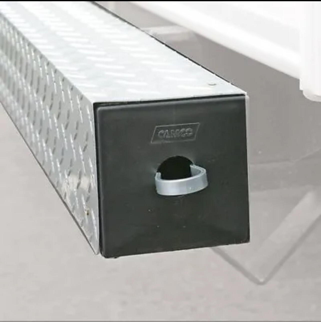 CAMCO 4″ Bumper Cap with Saver MODEL 40316 / 40313