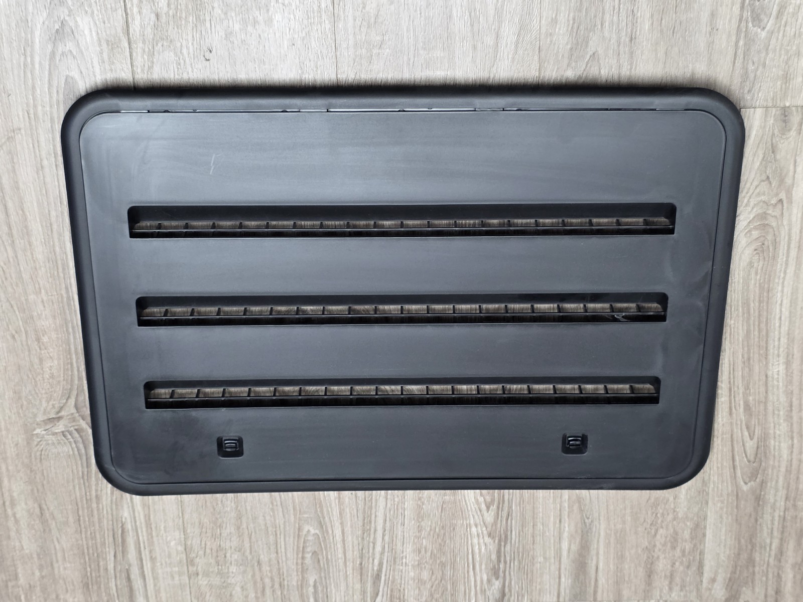 RV 24in Refrigerator Side Wall Vent 637615/637318