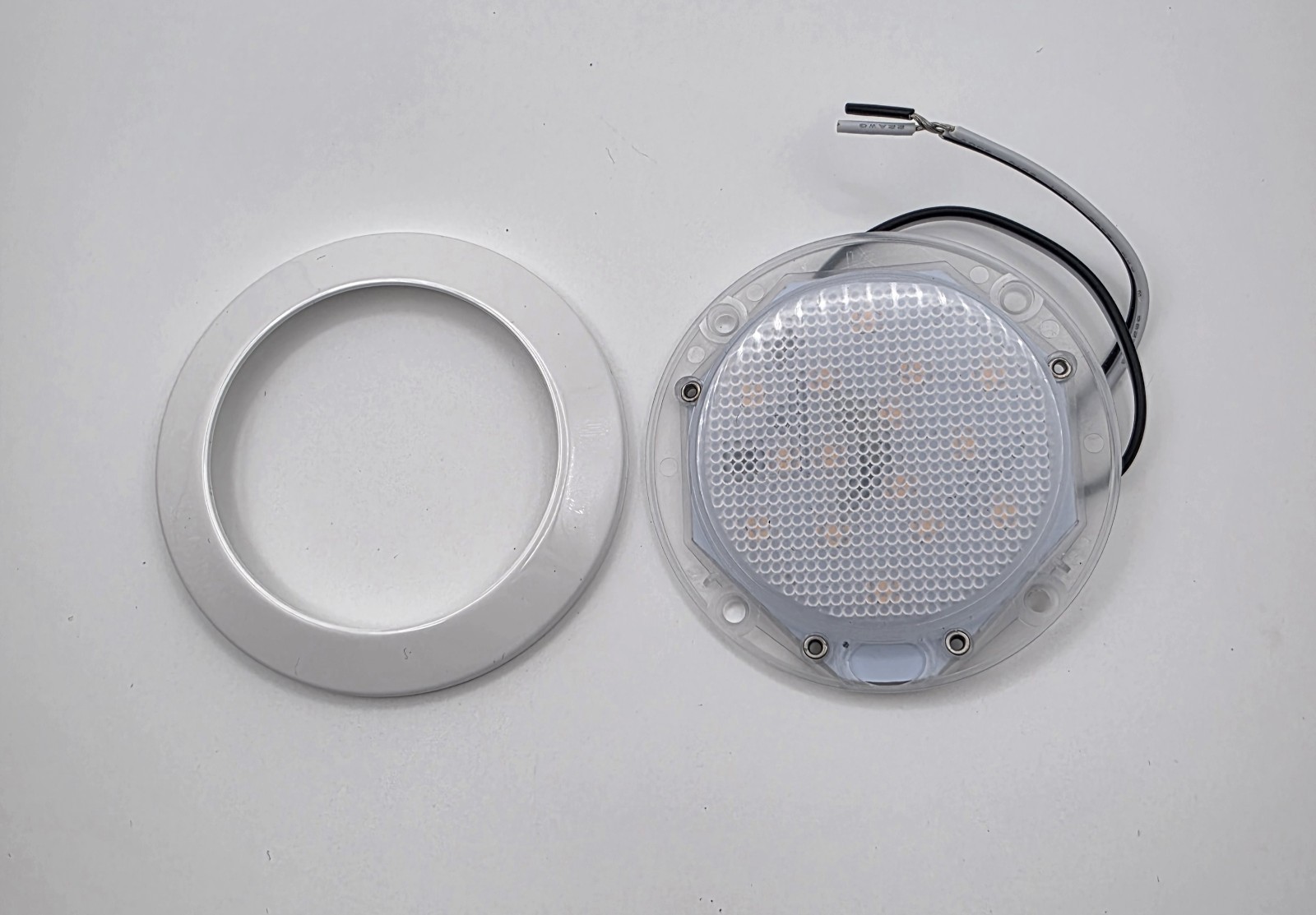 0016909W 3″ White LED Ceiling Down Light Under Cabinet RV Trailer Warm White New
