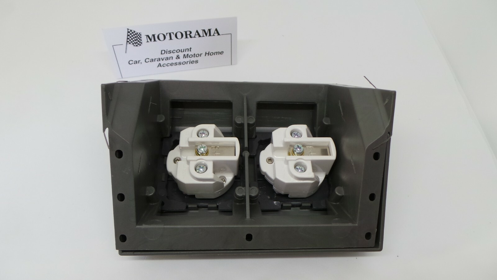 CBE/C-LINE 2X 240 VOLT 3 PIN SOCKET 2 WAY CORNER FITMENT CARAVAN/MOTORHOME/BOAT