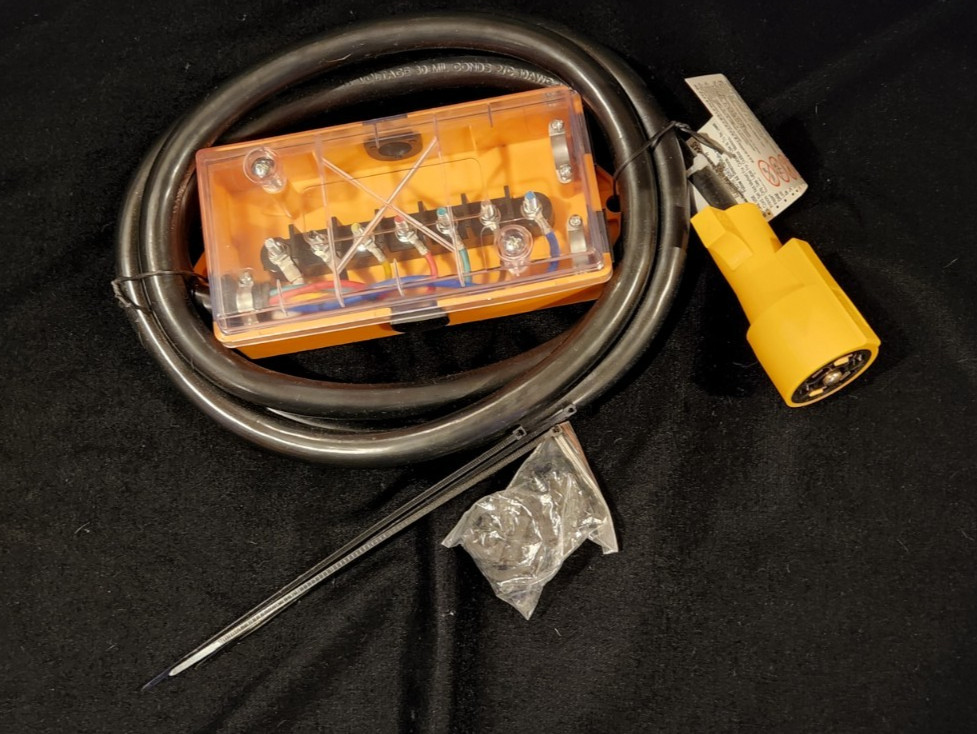 7 Way Trailer Plug 8FT Cord w/ 7 Gang Junction Box Waterproof For RV
